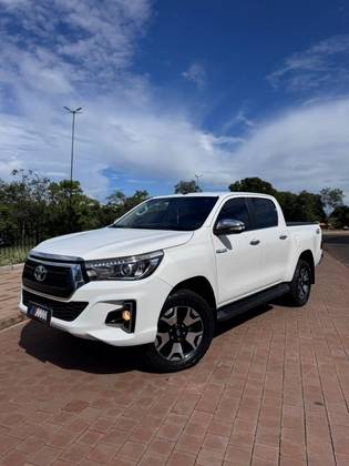 TOYOTA HILUX 2.8 SRX 4X4 CD 16V DIESEL 4P AUTOMÁTICO